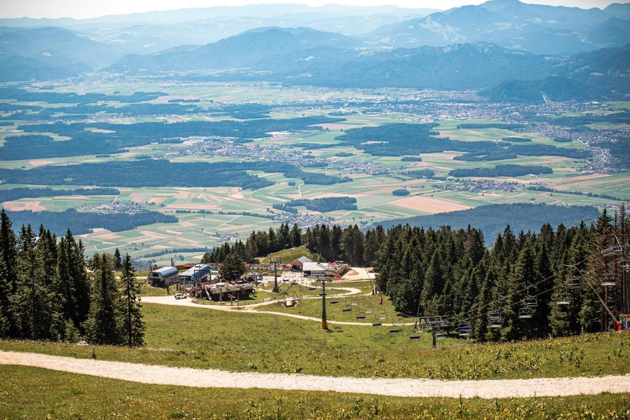Apartments Zvoh, Krvavec, Ski-In, Ski-Out Cerklje na Gorenjskem Exteriér fotografie