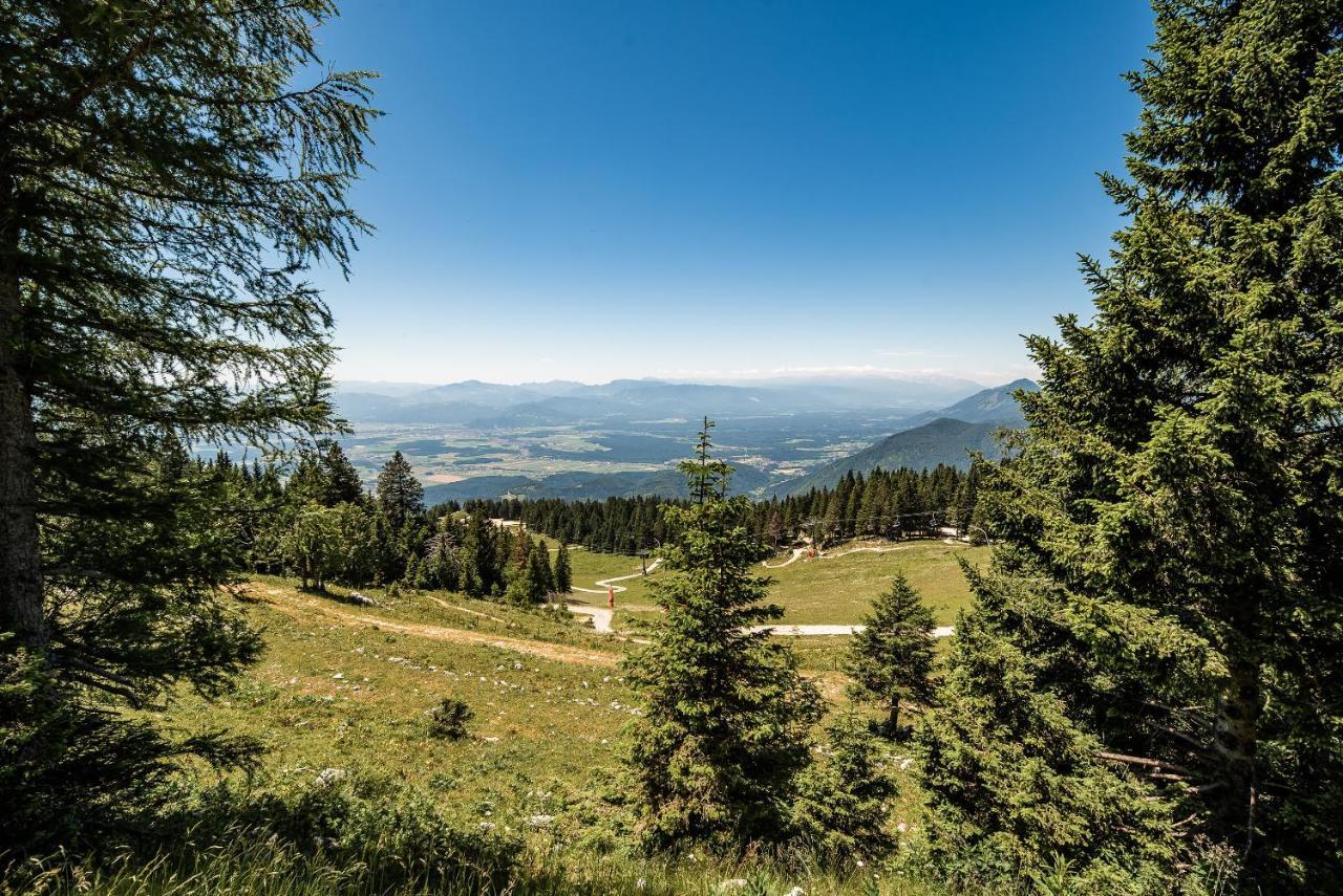 Apartments Zvoh, Krvavec, Ski-In, Ski-Out Cerklje na Gorenjskem Exteriér fotografie